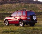 Chevrolet Tracker 2000 года
